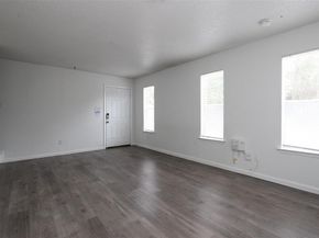 6914 Rifle BND, Austin TX 78736
