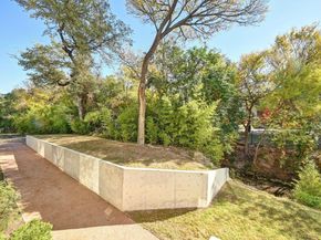 2209 S 1st ST 114, Austin TX 78704