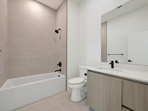 2209 S 1st ST 114, Austin TX 78704