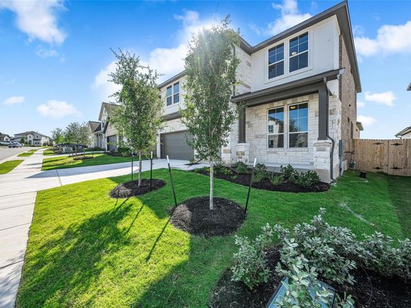 6812 Rounded Pebble LN, Buda TX 78610