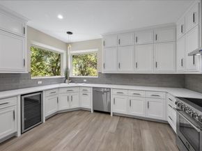 105 Rupen DR, Lakeway TX 78734