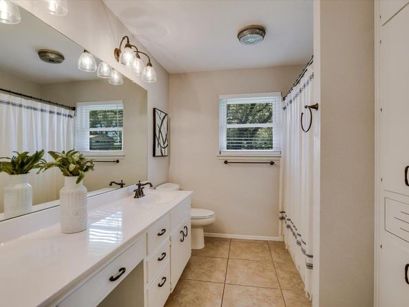111 Oakland DR, Georgetown TX 78628