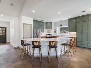 206 Cargill DR, Spicewood TX 78669