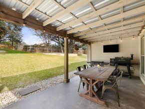 206 Cargill DR, Spicewood TX 78669