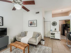 1705 Crossing PL A109, Austin TX 78741