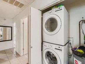 1705 Crossing PL A109, Austin TX 78741