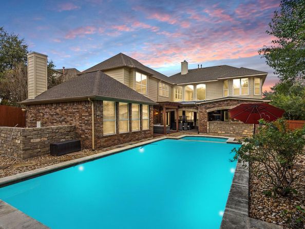 7109 Via Correto DR, Austin TX 78749