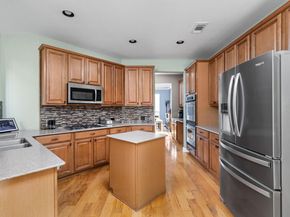 7109 Via Correto DR, Austin TX 78749