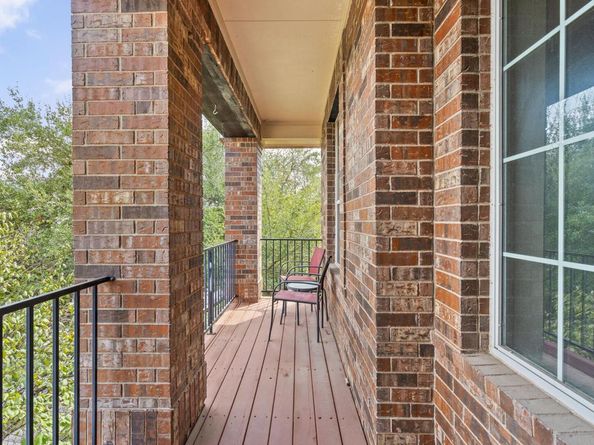 7109 Via Correto DR, Austin TX 78749