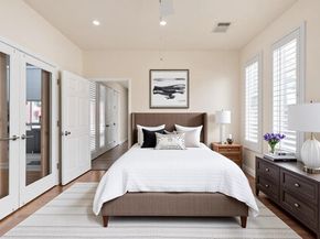 7109 Via Correto DR, Austin TX 78749