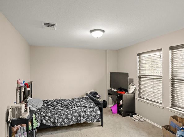 1512 Arial DR, Austin TX 78753