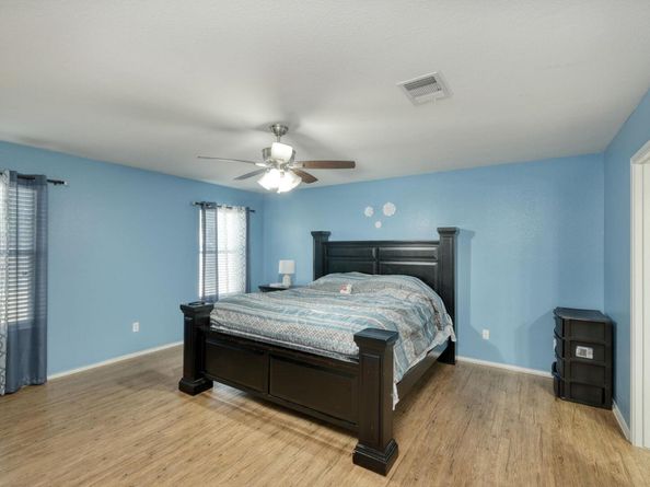 211 Vallecito DR, Georgetown TX 78626