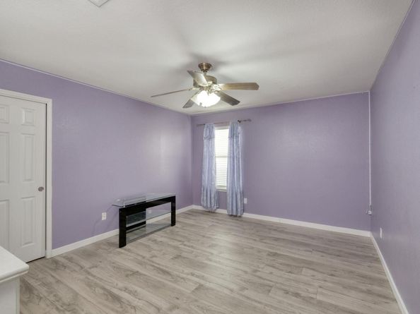 211 Vallecito DR, Georgetown TX 78626