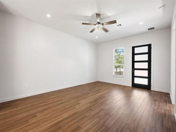 3010 Webberville RD 1, Austin TX 78702