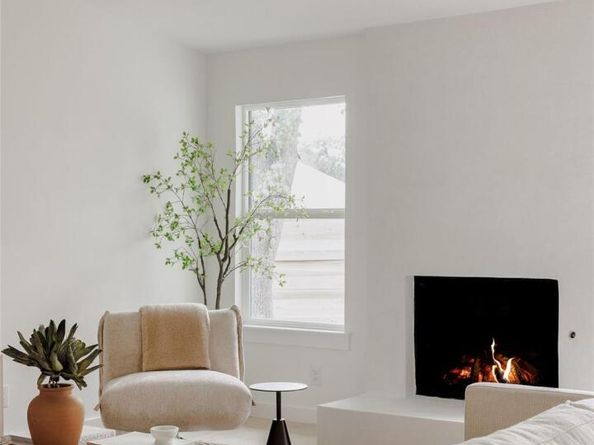 2009 Lear LN, Austin TX 78745