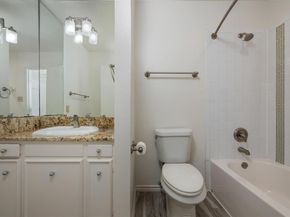 6107 Bullard DR A, Austin TX 78757