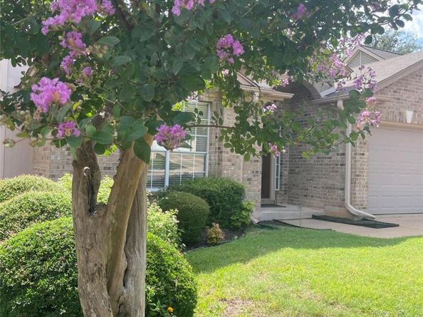 10902 Sierra Oaks, Austin TX 78759