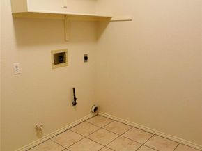 10902 Sierra Oaks, Austin TX 78759