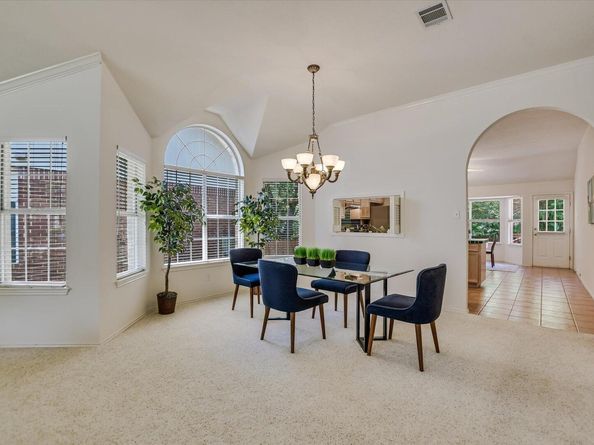 10902 Sierra Oaks, Austin TX 78759