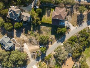 22411 Briarview DR, Spicewood TX 78669