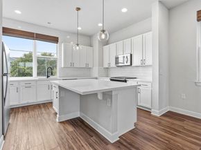 4409 Festival PATH 26, Austin TX 78741