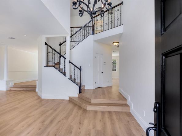 7716 Lakewood DR, Austin TX 78750