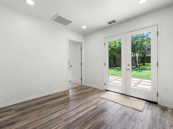 7309 Blessing Ave, Austin TX 78752