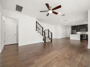 2409 Simond Ave E, Austin TX 78723