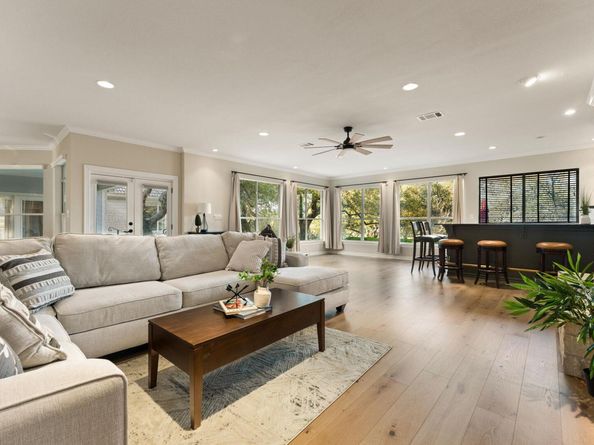 2016 Lakeway BLVD, Lakeway TX 78734