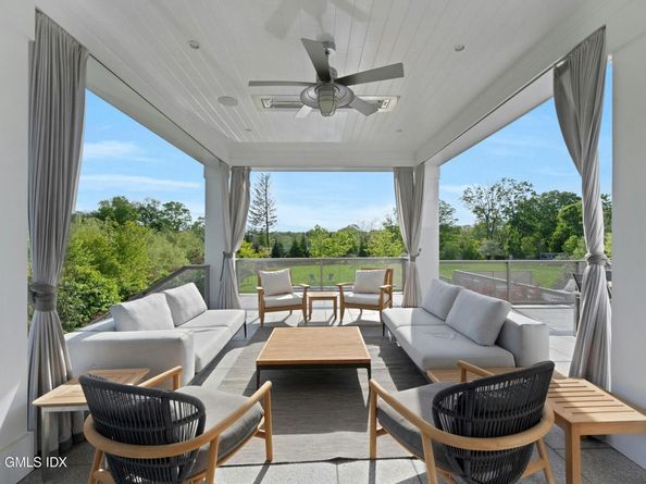 30 Meadowcroft Lane, Greenwich CT 06830