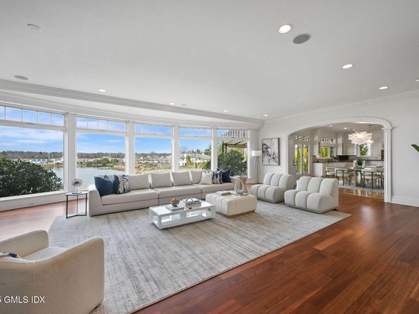 52 Carriglea Drive, Riverside CT 06878