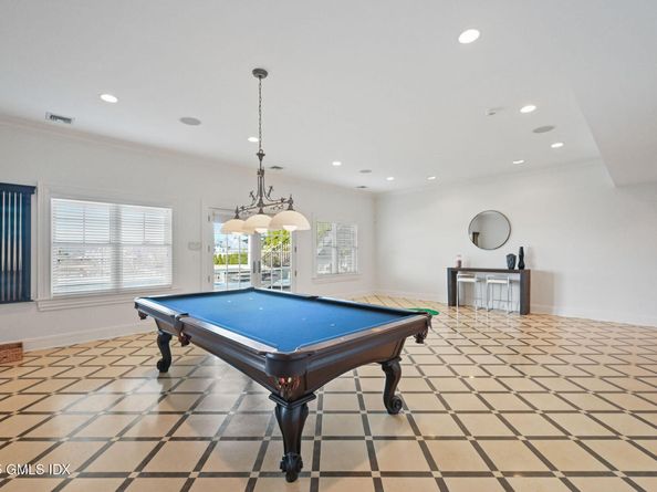 52 Carriglea Drive, Riverside CT 06878