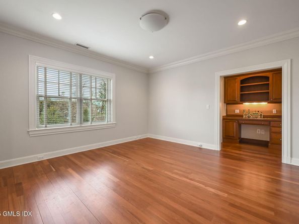 52 Carriglea Drive, Riverside CT 06878