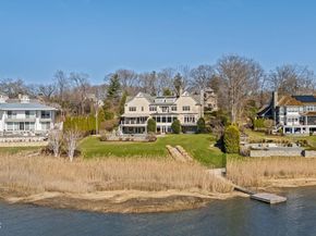 52 Carriglea Drive, Riverside CT 06878