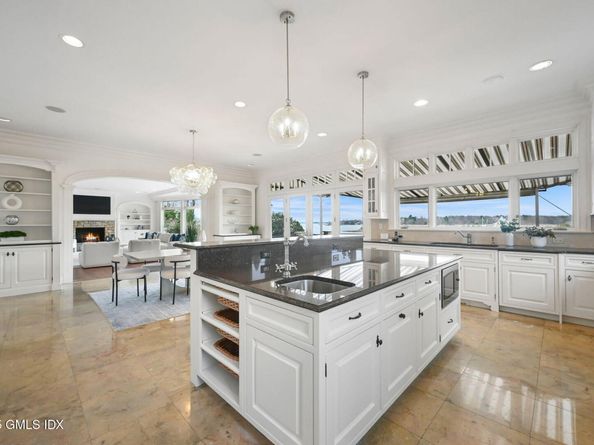 52 Carriglea Drive, Riverside CT 06878