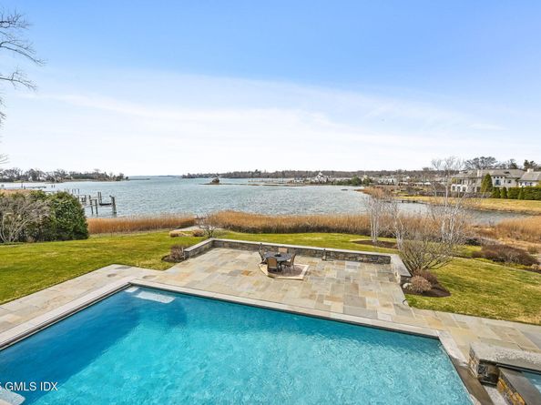 52 Carriglea Drive, Riverside CT 06878