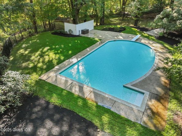 8 Tinker Lane, Greenwich CT 06830