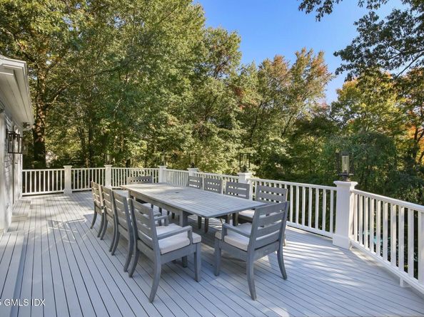 8 Tinker Lane, Greenwich CT 06830
