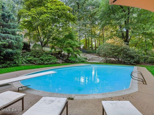 8 Tinker Lane, Greenwich CT 06830