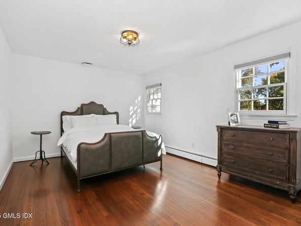 8 Tinker Lane, Greenwich CT 06830
