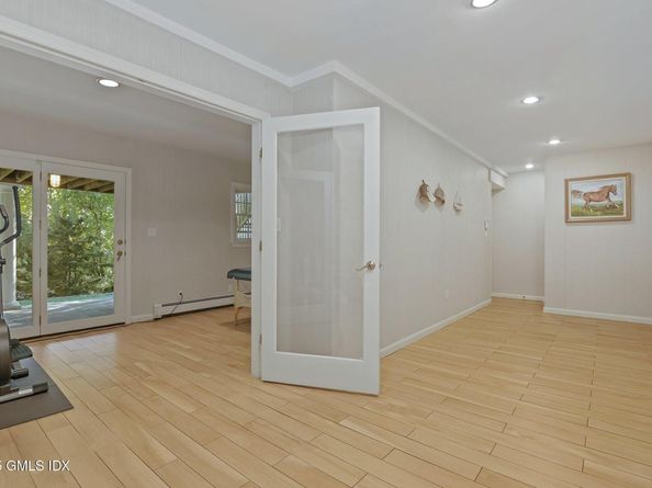 8 Tinker Lane, Greenwich CT 06830
