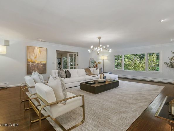 8 Tinker Lane, Greenwich CT 06830