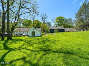640 Round Hill Road, Greenwich CT 06831