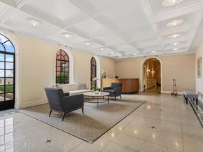 40 W Elm Street 3D&E, Greenwich CT 06830
