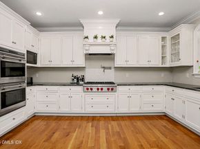 71 Orchard Place 2, Greenwich CT 06830