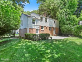 10 MacArthur Drive, Old Greenwich CT 06870