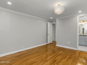 10 MacArthur Drive, Old Greenwich CT 06870