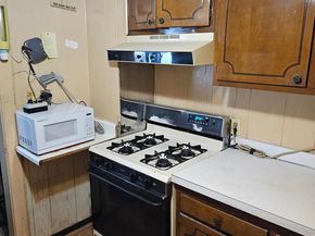 1216 42nd Place NE, Washington DC 20019