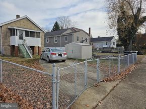 1216 42nd Place NE, Washington DC 20019