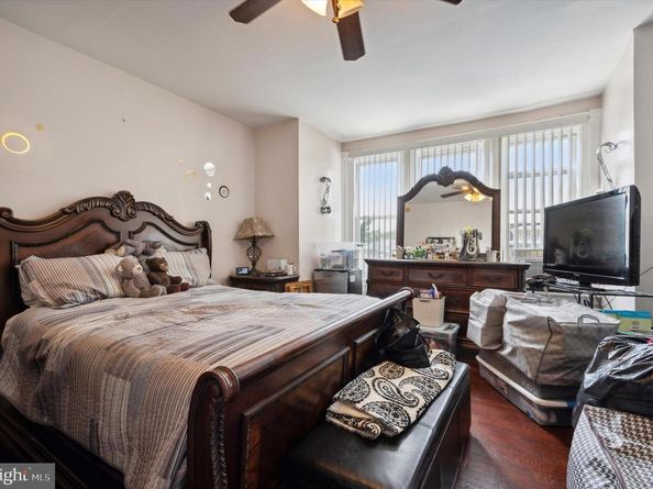 1337 S 54TH Street, Philadelphia PA 19143